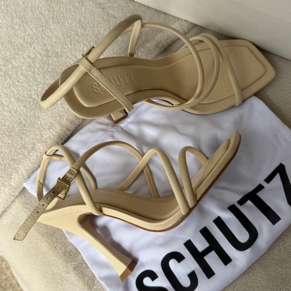 Schutz Women's heels - Picture 6 of 7